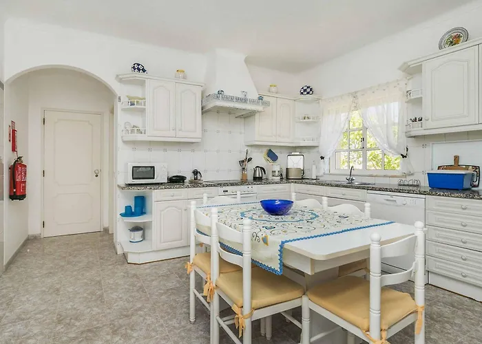 Cerrinho * אלבופיירה